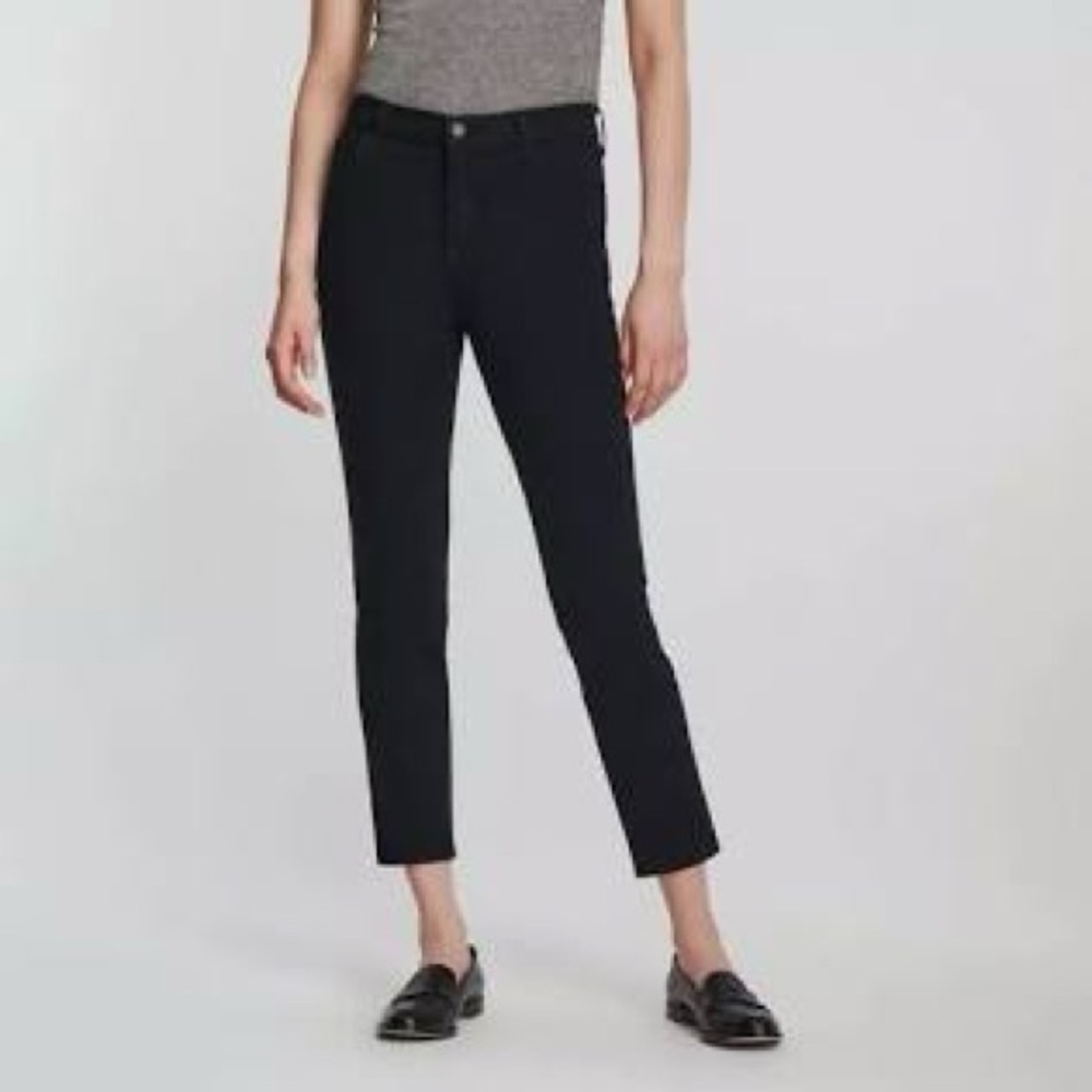 J Brand Ruby High Rise Cropped Black Jeans 
Sizes 29
